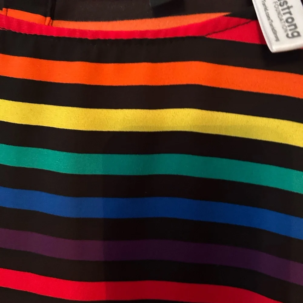 Torrid Red and Orange Boxy Short Sleeve Blouse - Picture 2 of 3